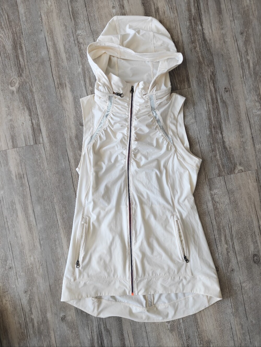 Rare 🦄 Lululemon Go The Distance Vest Angel Wing Size 4 Great Condition
